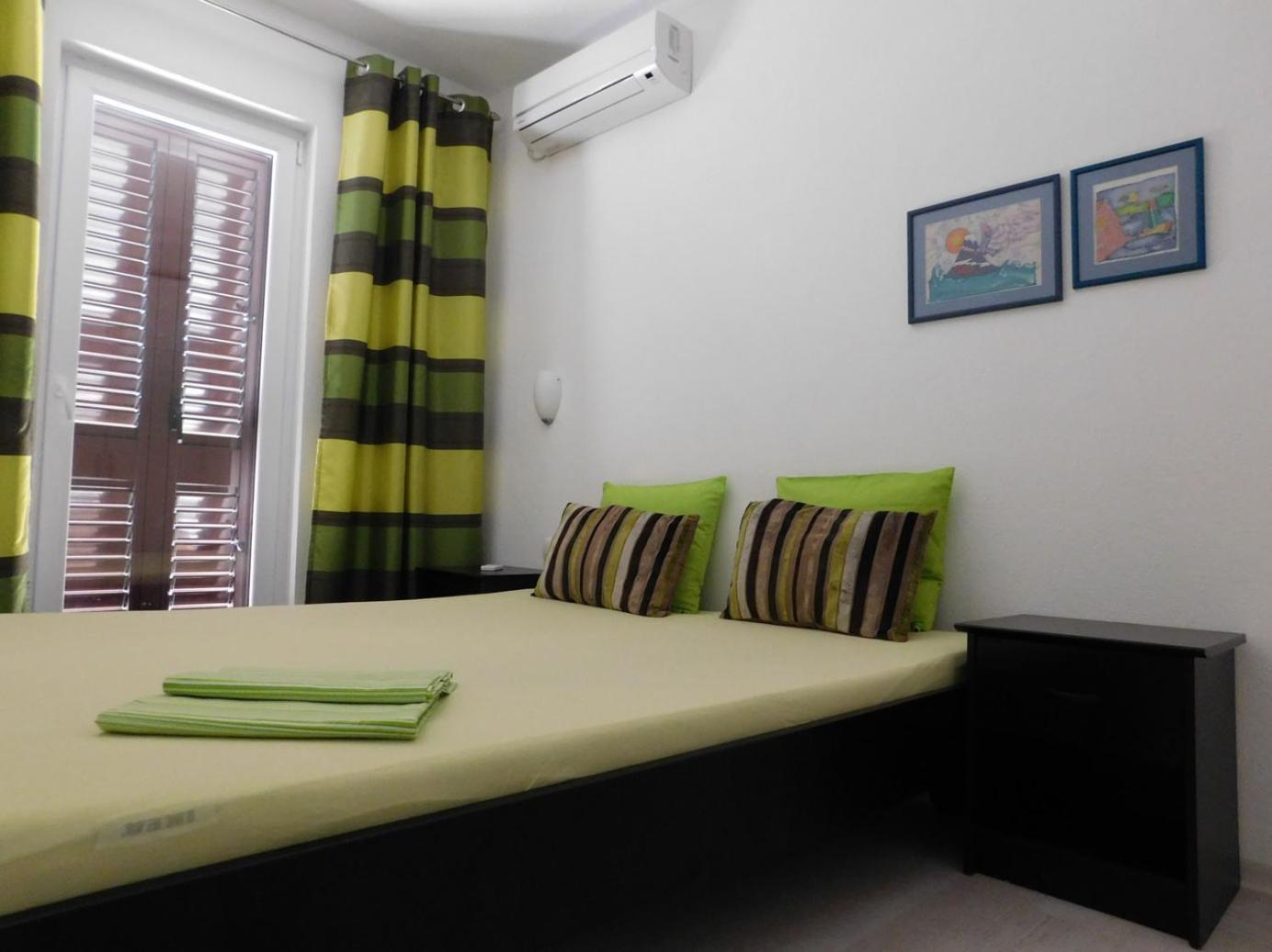 Villa Renata - Apartment Zeleni พอฟเลีย ภายนอก รูปภาพ